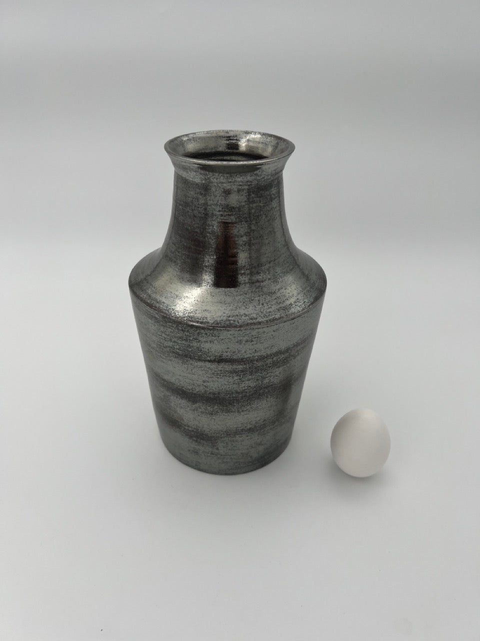 Vase silberner Kragen